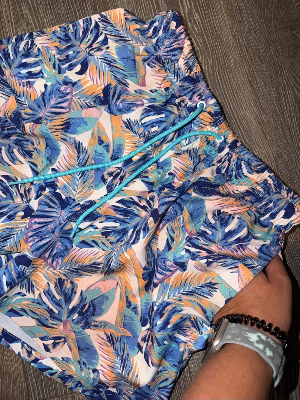 Tropical Leaf Men’s Swim Shorts Blue Peach Cabana Crown & Ivy M elastic waist